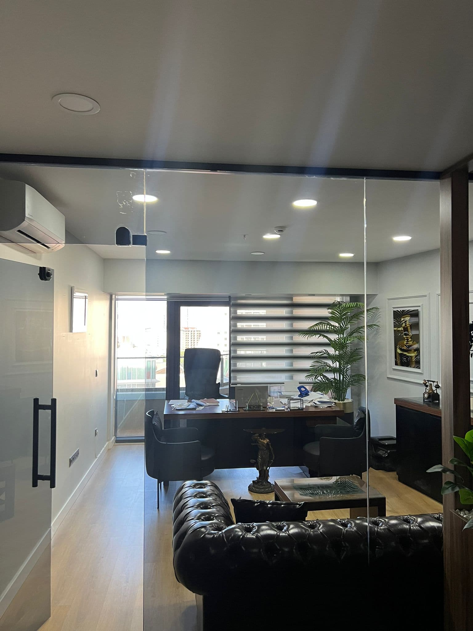 Ofis çalışma alanı