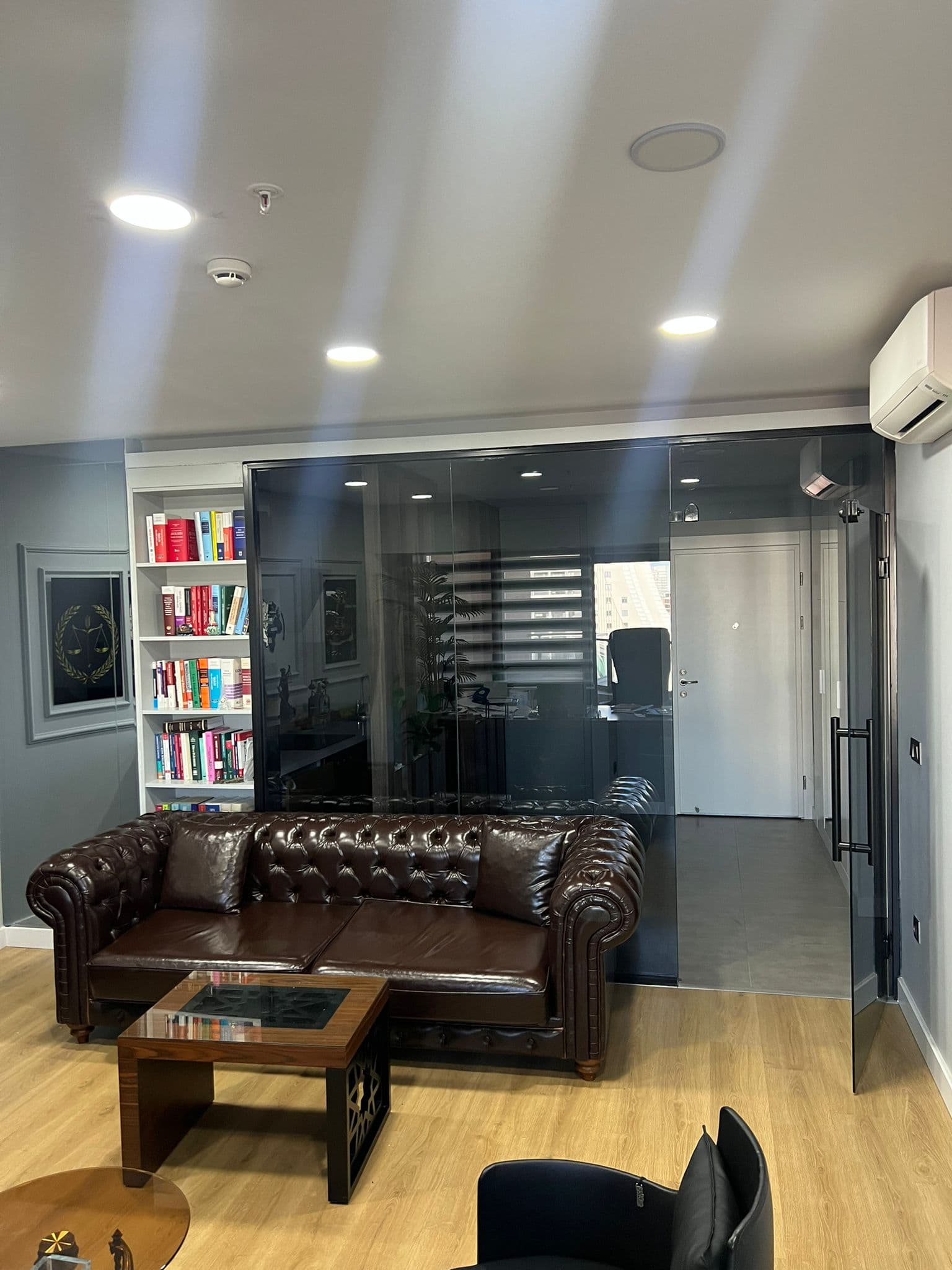 Ofis genel görünüm